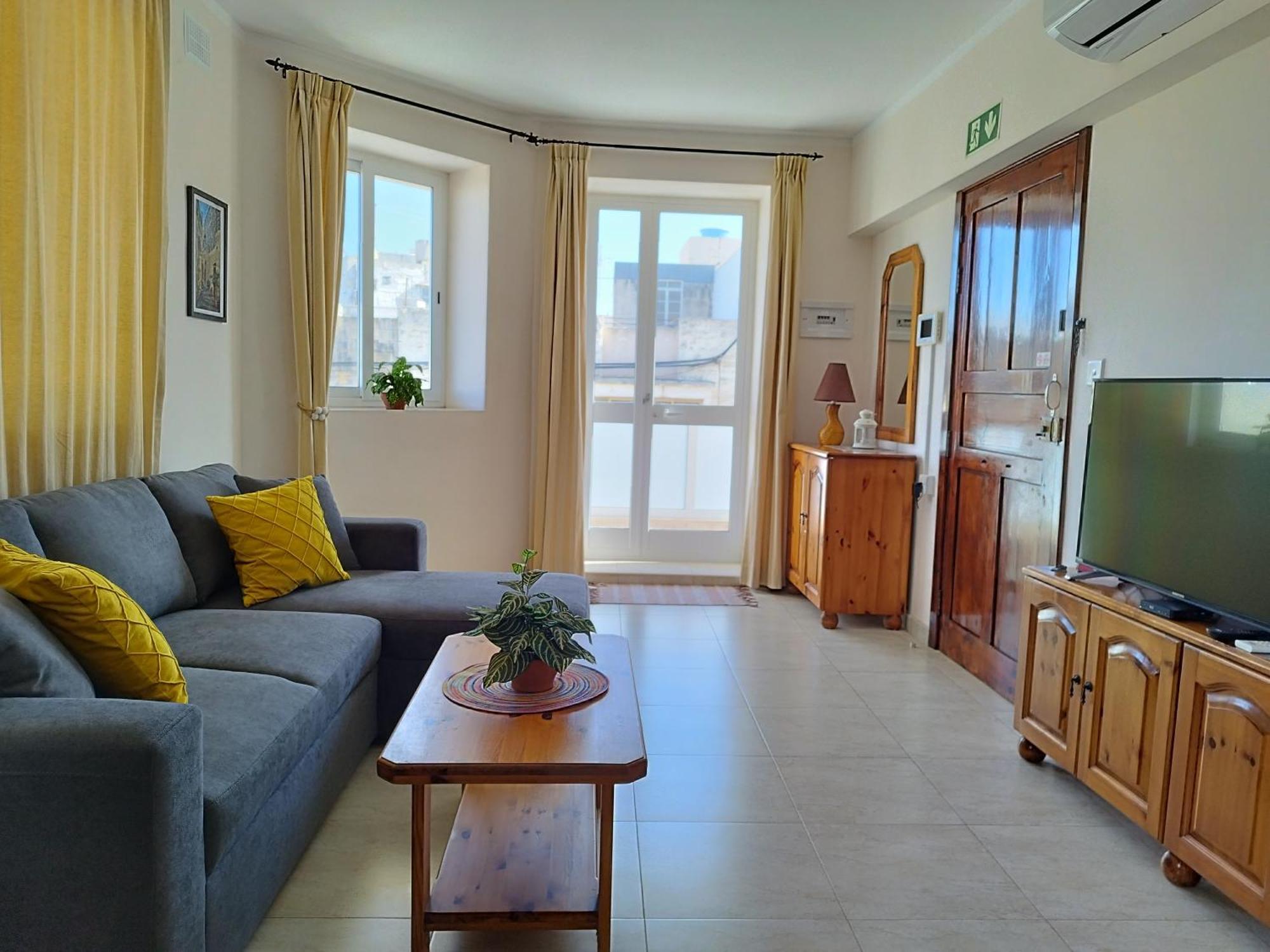 Joseph 2 Stylish Flat With Open Views, Just 4Km From The Airport Or Beach Siggiewi Exterior foto